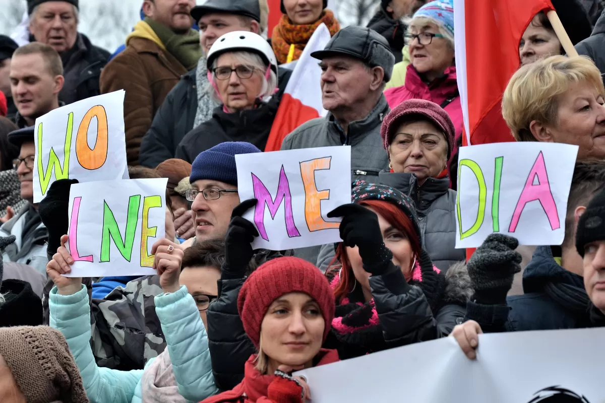 Consiliul Europei e preocupat de două proiecte legislative din Polonia, care suscită temeri că ar putea asfixia presa independentă