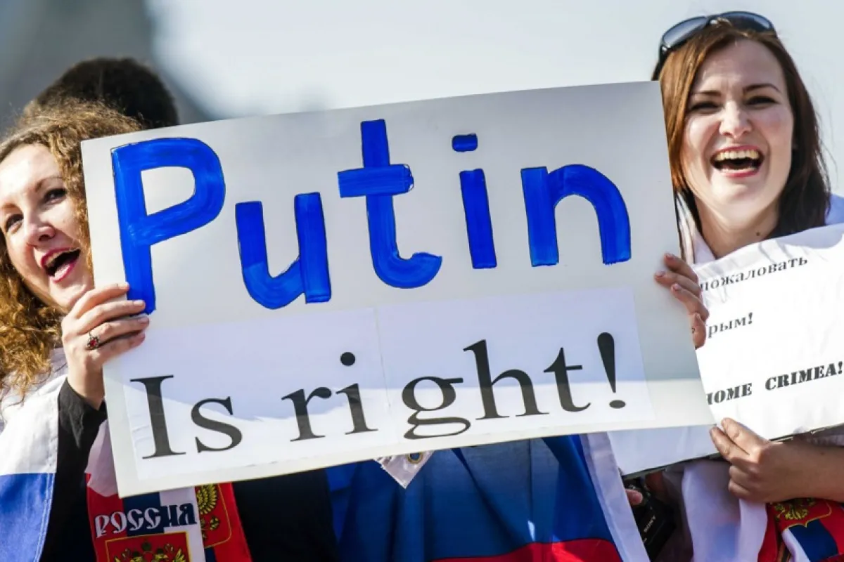 Un britanic în vârstă de 20 de ani va fi judecat fiindcă ar fi acționat în beneficiul Rusiei