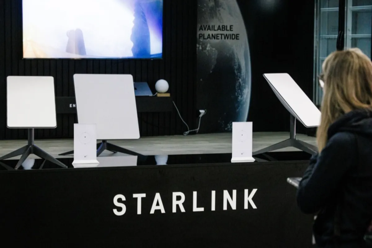 Starlink se confruntă cu dificultăţi tehnice din cauza furtunii geomagnetice