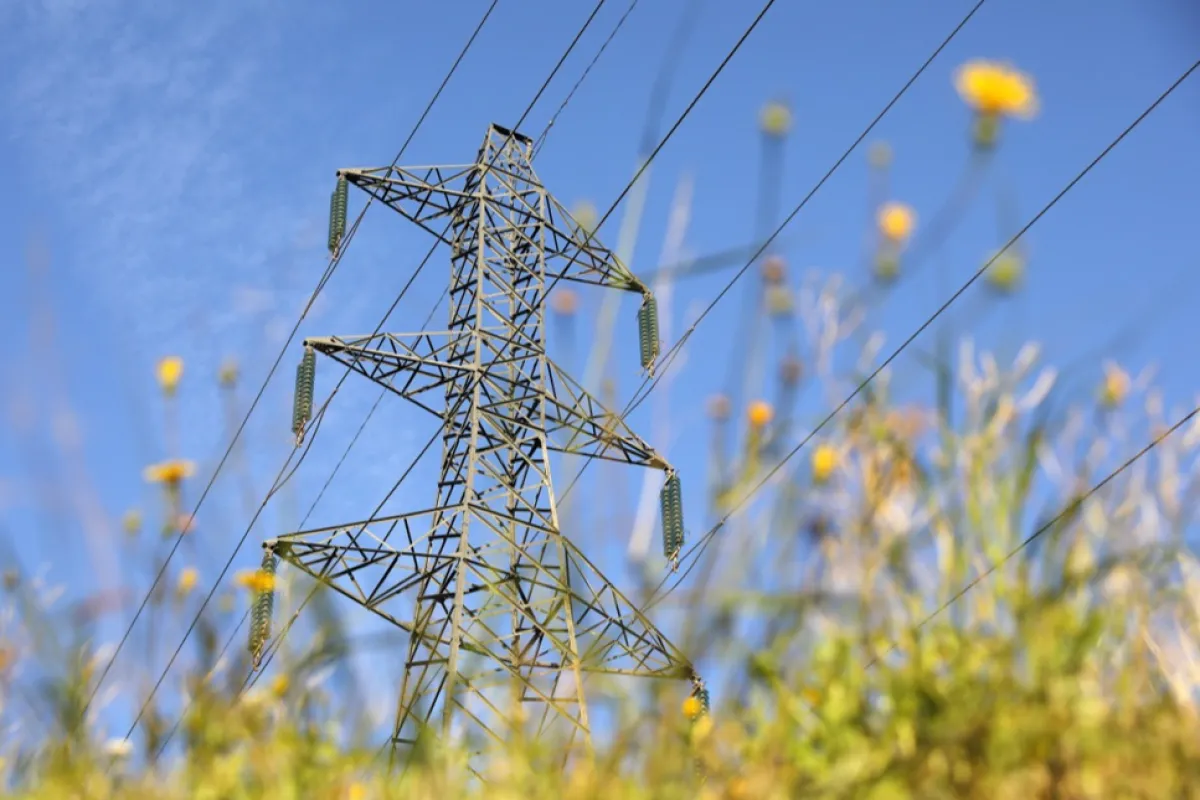 Linii electrice de înaltă tensiune în Nisa, sudul Franței, 23 decembrie 2022.