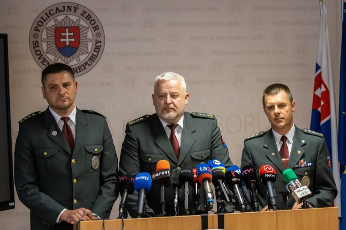 Slovacia: percheziție la bărbatul care l-a împușcat pe premierul Robert Fico