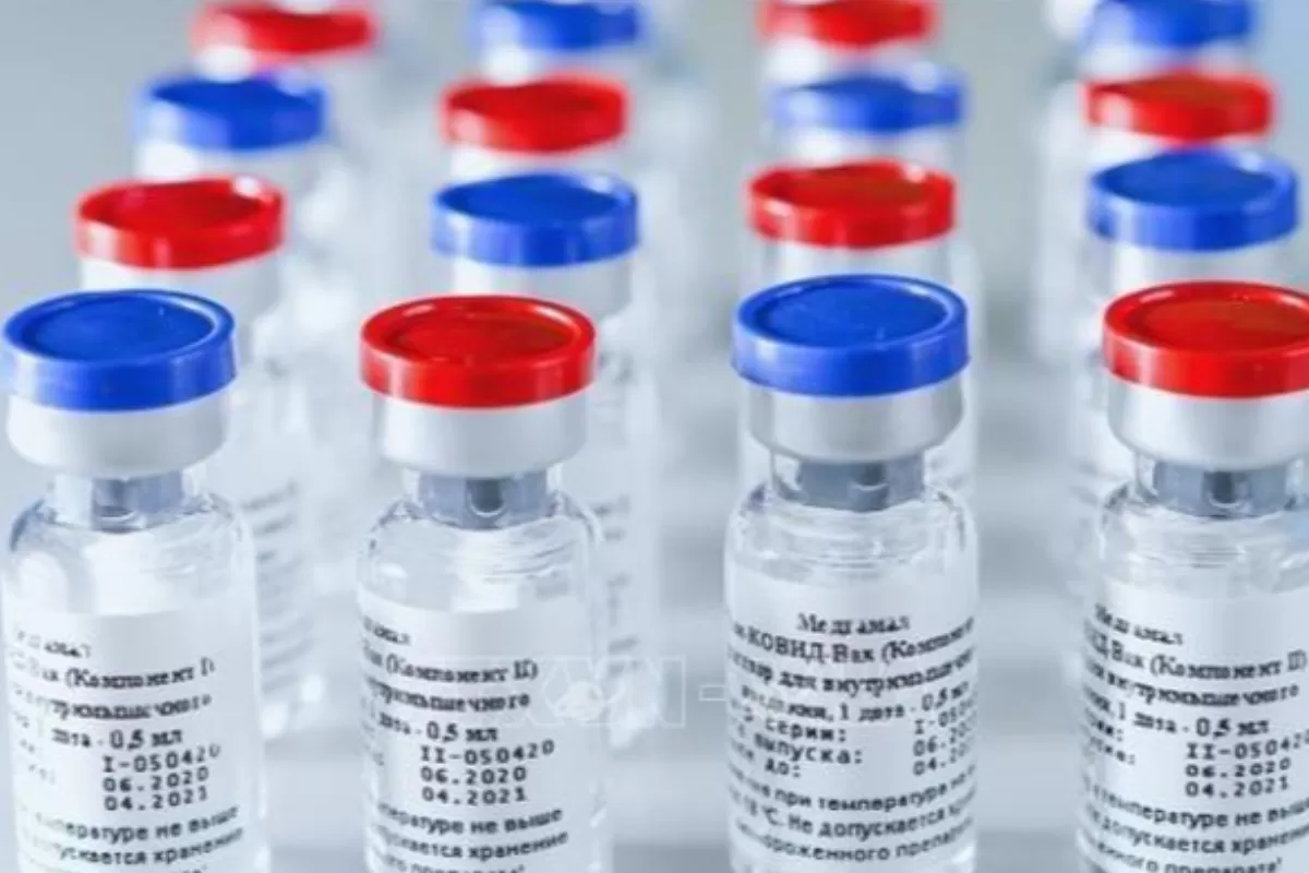 Diplomaţia vaccinistă a Kremlinului: jocuri de lumină şi sunet