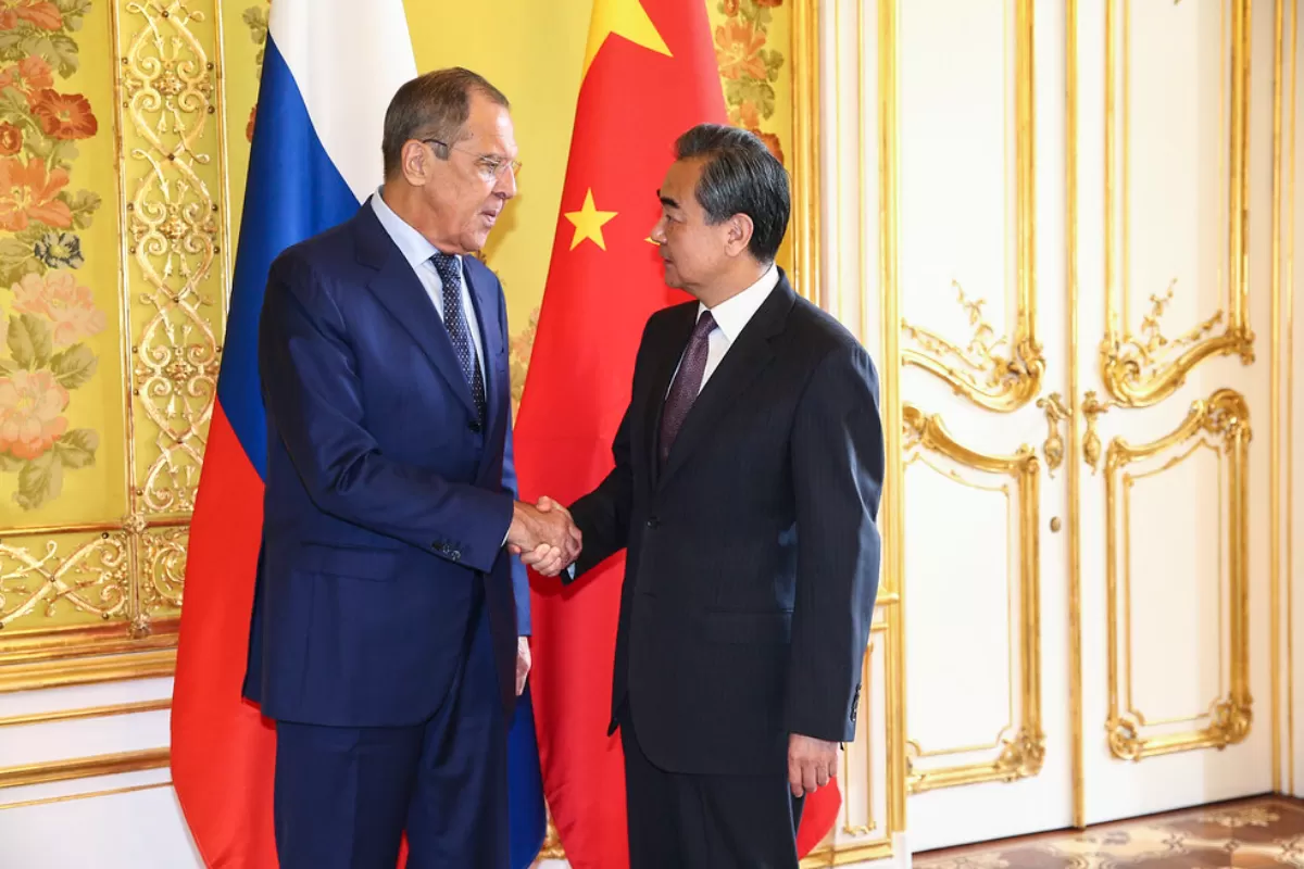 China şi Rusia își reafirmă la unison opoziția faţă de sancţiunile occidentale