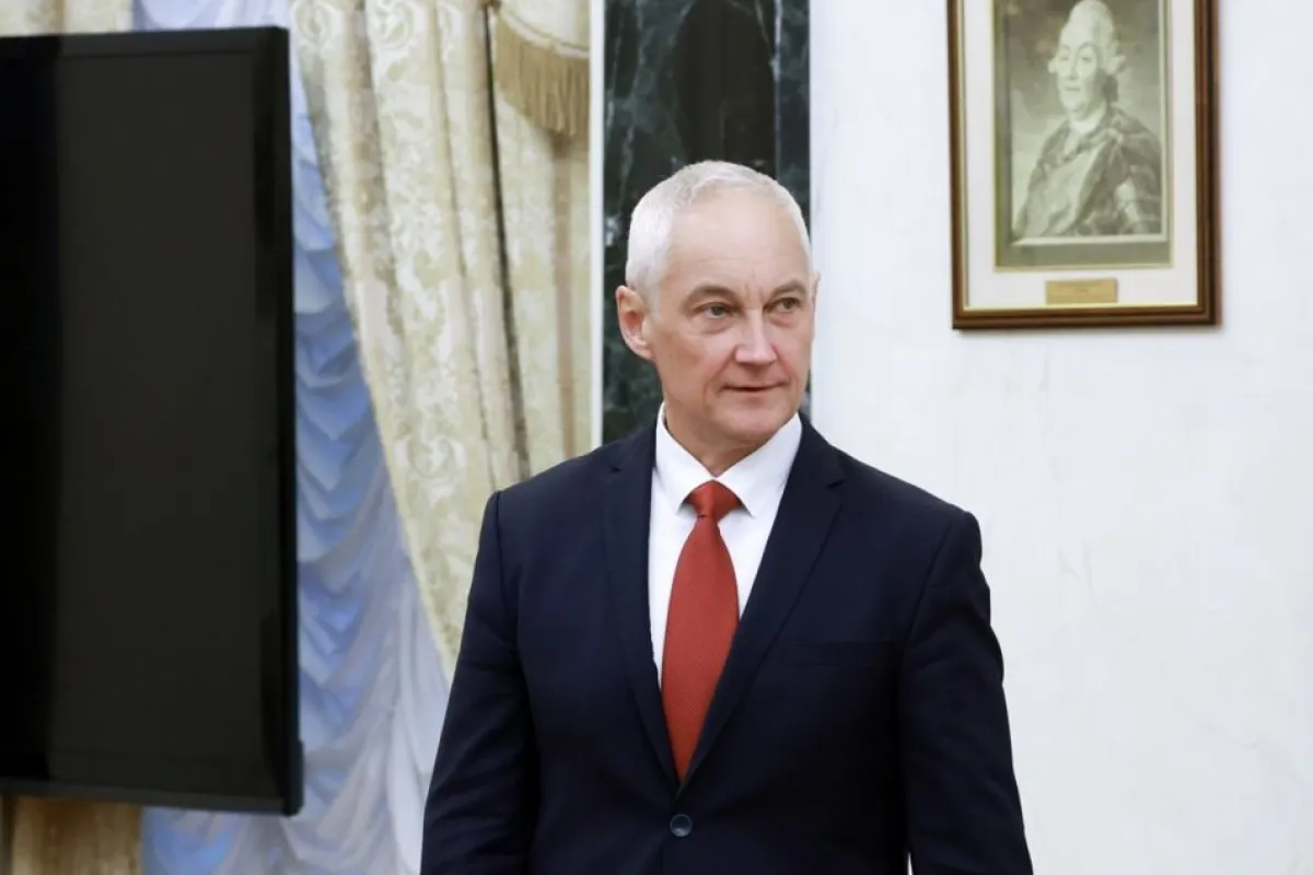 Ministrul rus al Apărării, Andrei Belousov, le mulţumeşte trupelor de invazie din Ucraina