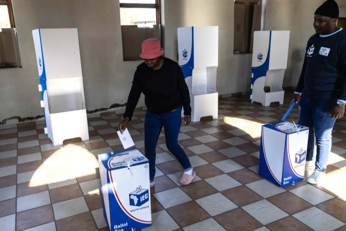 Alegeri parlamentare în Africa de Sud: partidul la putere, fondat de celebrul militant anti-apartheid Nelson Mandela, pierde teren