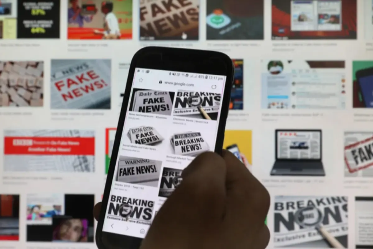 Nr. 80: Rușii atacă Florida, o clientă trage cu bazooka în McDonalds