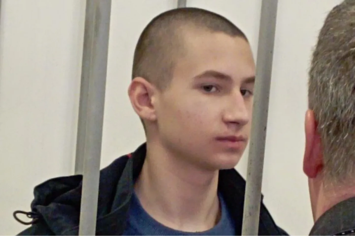 Presa rusă pro-Kremlin și cea independentă: Europa e amenințată cu rachete, în timp ce deținuții politici fac majoratul în pușcărie