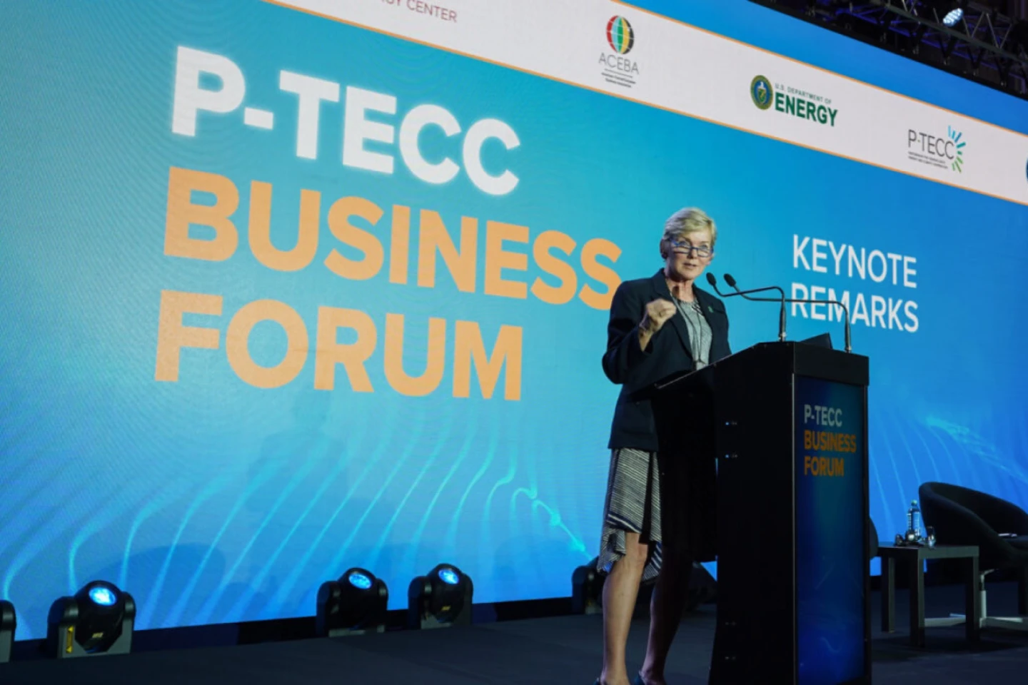 Statele Unite continuă ofensiva energetică în Europa de Est