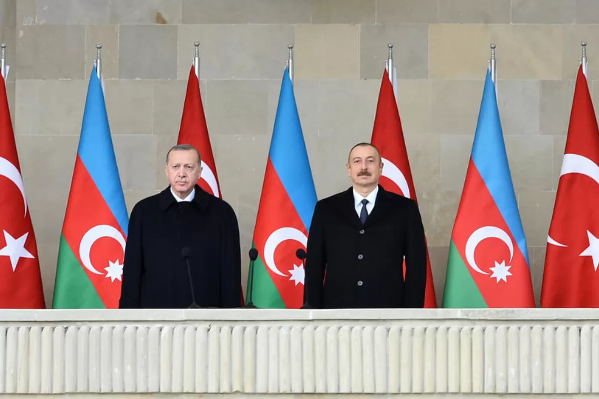 Azerbaidjanul și protectoarea sa, Turcia, fac manevre militare comune