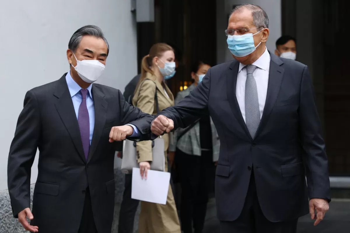 Meduza: Rusia vede în China un aliat în noul război rece cu Occidentul. Dar sentimentul nu este reciproc.