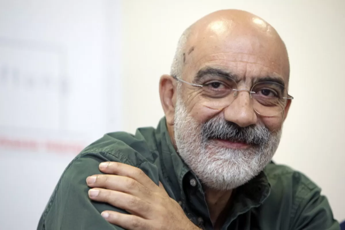 CEDO condamnă Turcia pentru încarcerarea unor jurnalişti