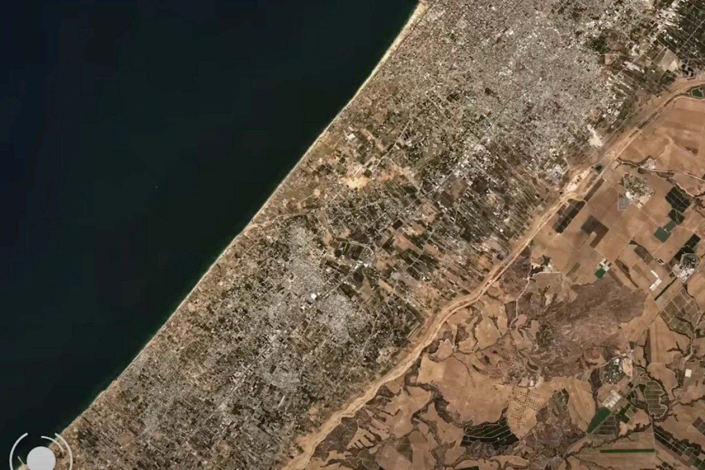  Business Insider: Then And Now: Four Gazans Show How War Has Torn Their Coastline Apart