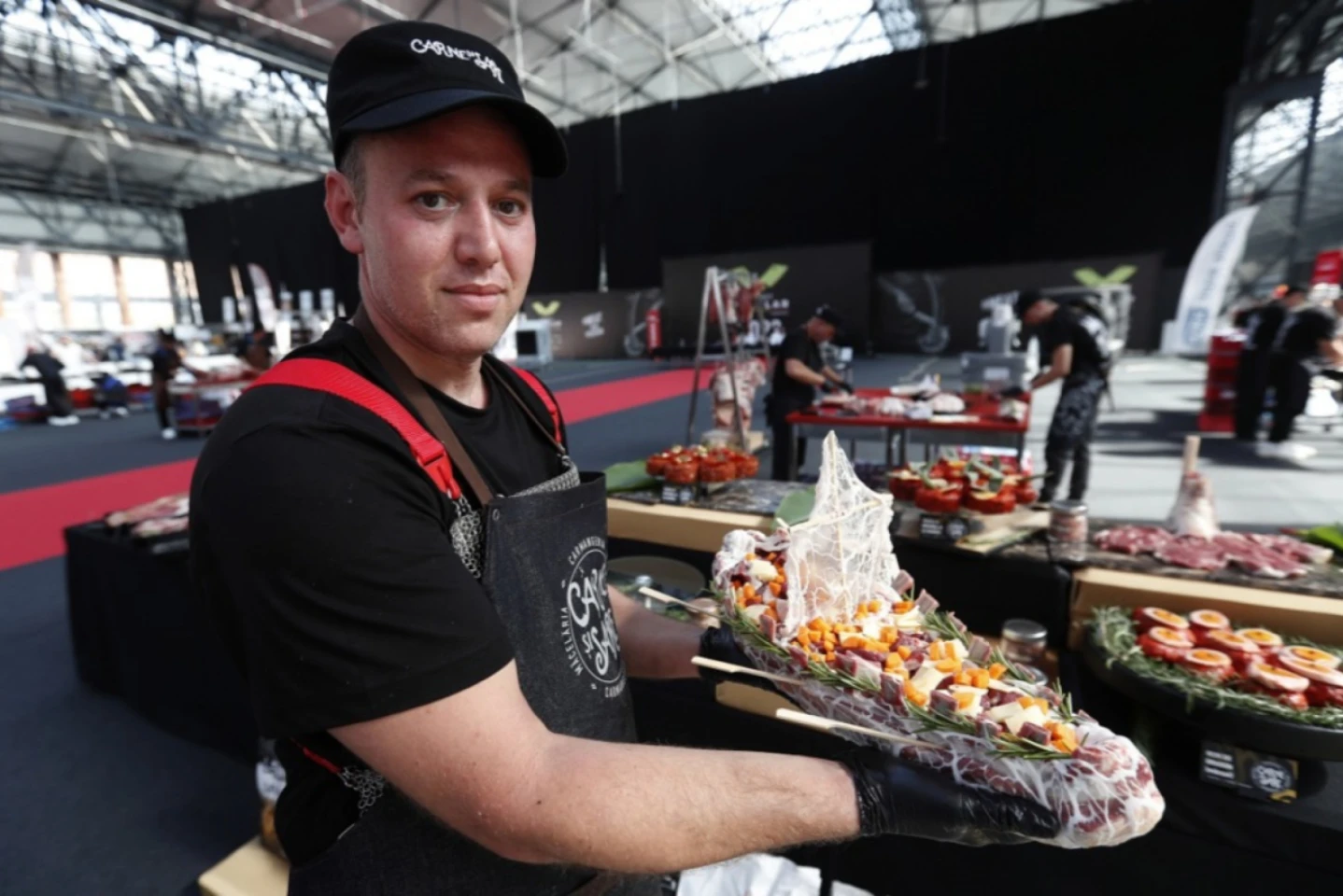 Poșta redacției: Are România graniță cu Rusia? Vor mai putea românii să consume carne?