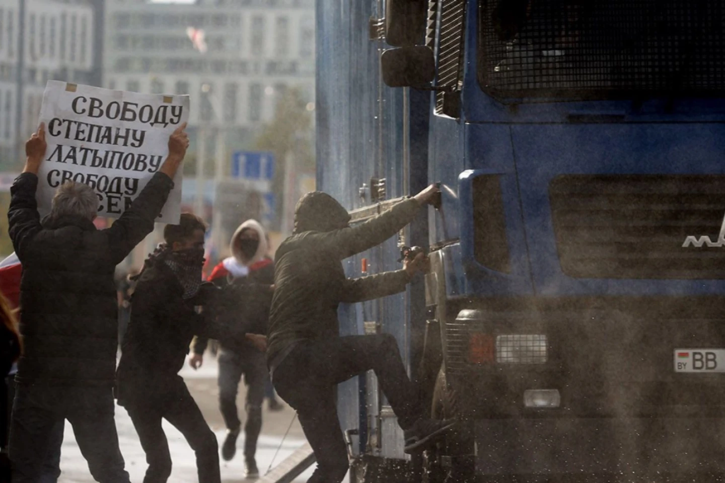 The Carnegie Politika :Why Is Belarus Freeing Political Prisoners?