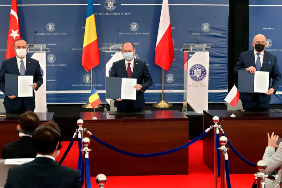 FAKE NEWS: Turcia preferă o abordare non-conflictuală, iar România și Polonia, una militaristă