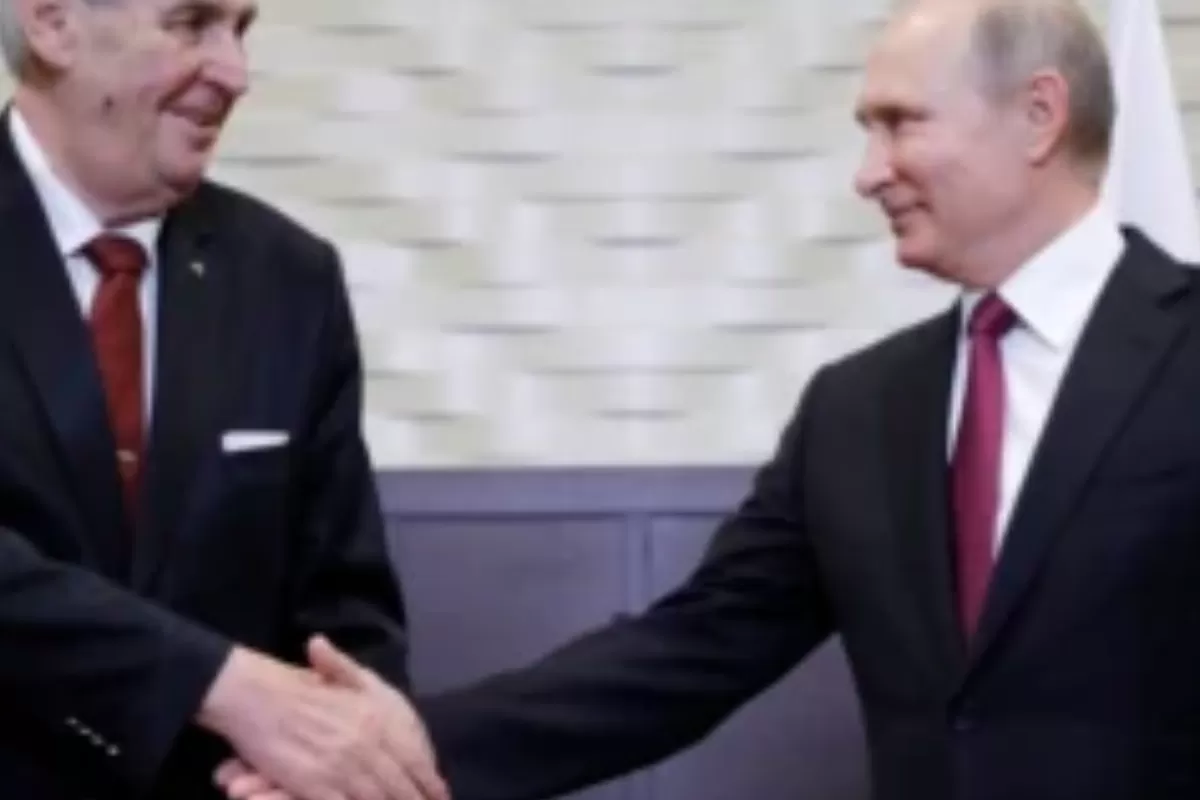 Rusia califică drept absurde acuzațiile oficialilor de la Praga, care spun că agenții Moscovei sunt la originea exploziei unui depozit de armament din estul Cehiei