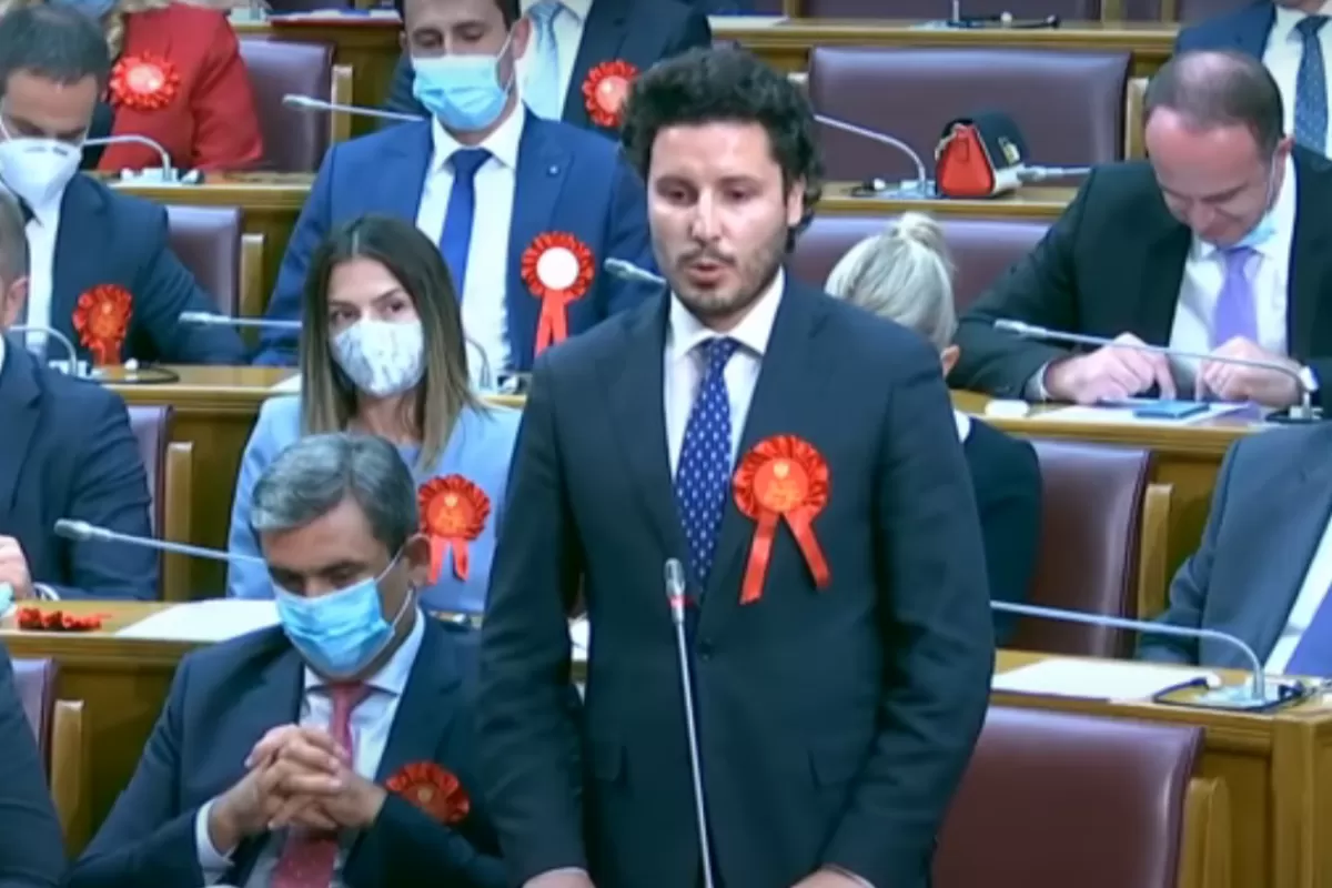 O bandă de traficanți de droguri plănuia asasinarea vicepremierului muntenegrean Dritan Abazovic