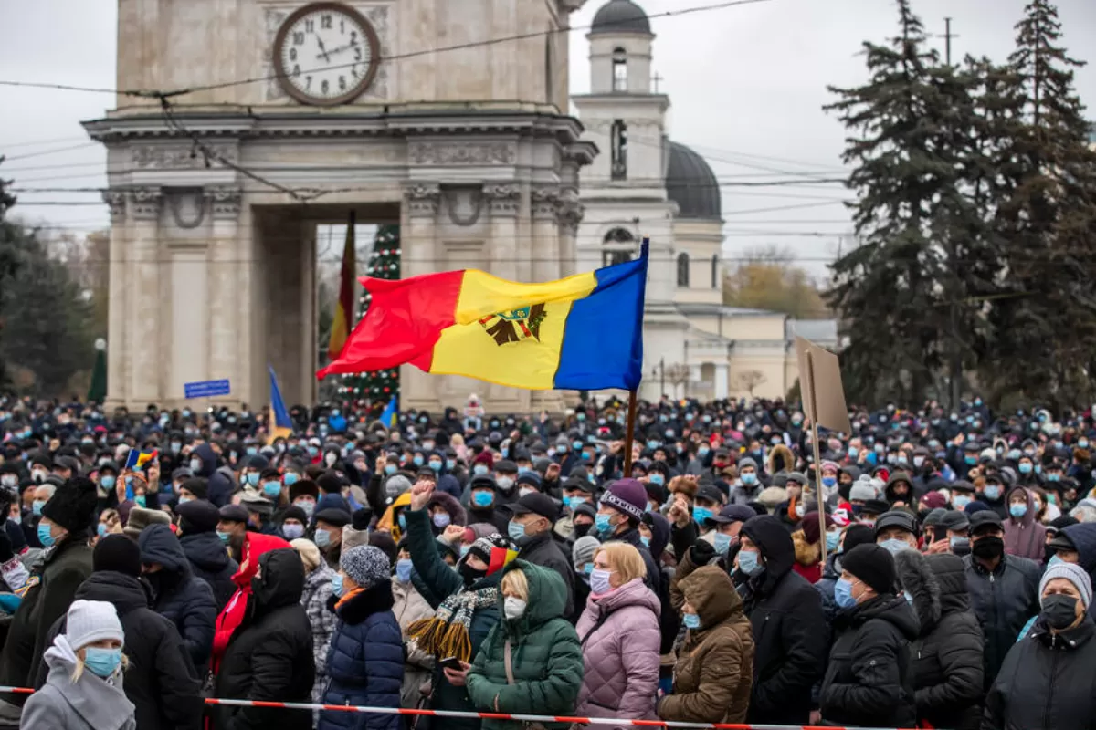 Curtea Constituţională a Republicii Moldova a decis că legea privind trecerea serviciului de informaţii din subordinea preşedintelui în cea a parlamentului este neconstituţională