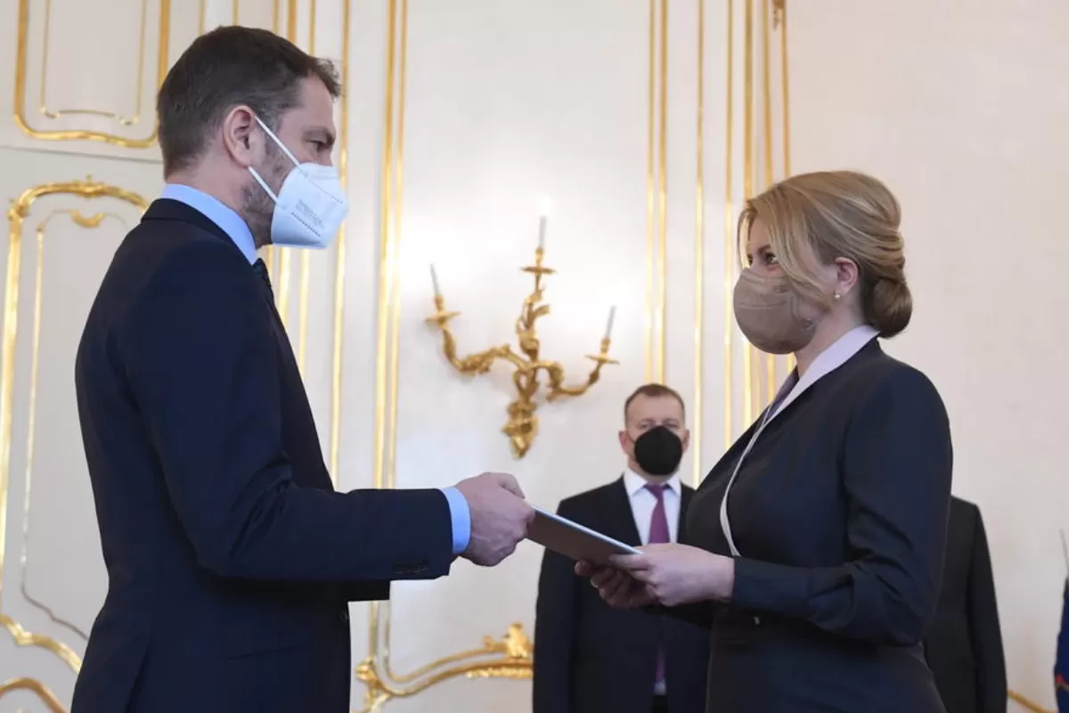 Dozele de vaccin rusesc anti-COVID-19 importate de Slovacia vor rămâne în depozit pentru cel puțin încă o lună