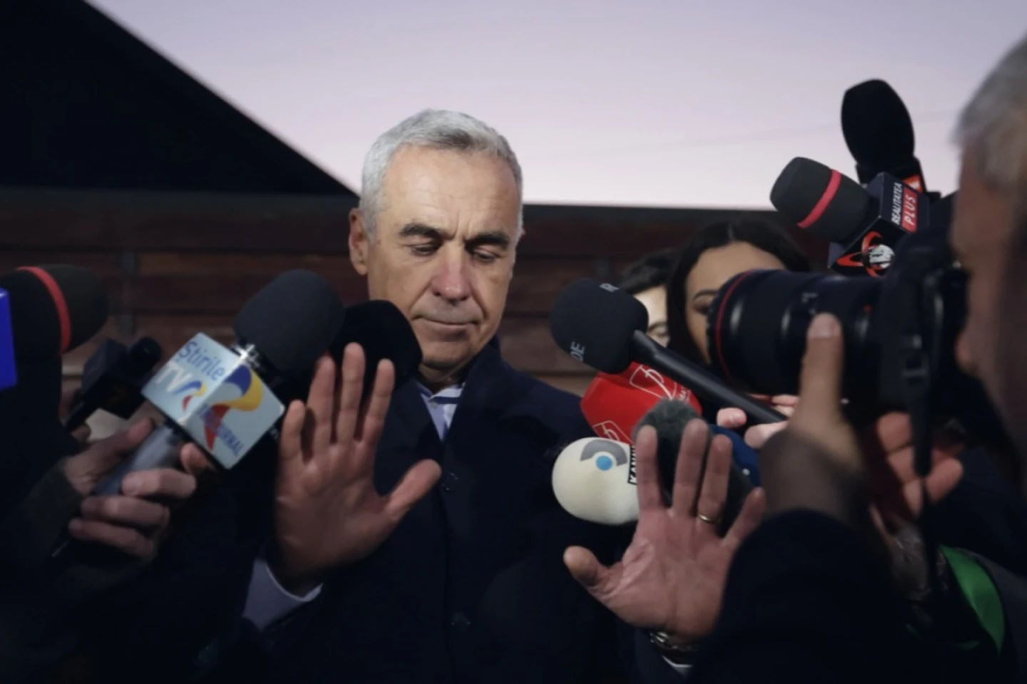 Cum s-au văzut în Ucraina alegerile din România: Georgescu, un putinist brun