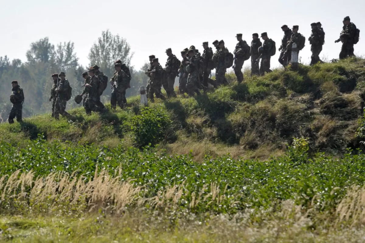 FAKE NEWS: NATO ar vrea ca moldovenii să lupte cu Rusia în interesul SUA