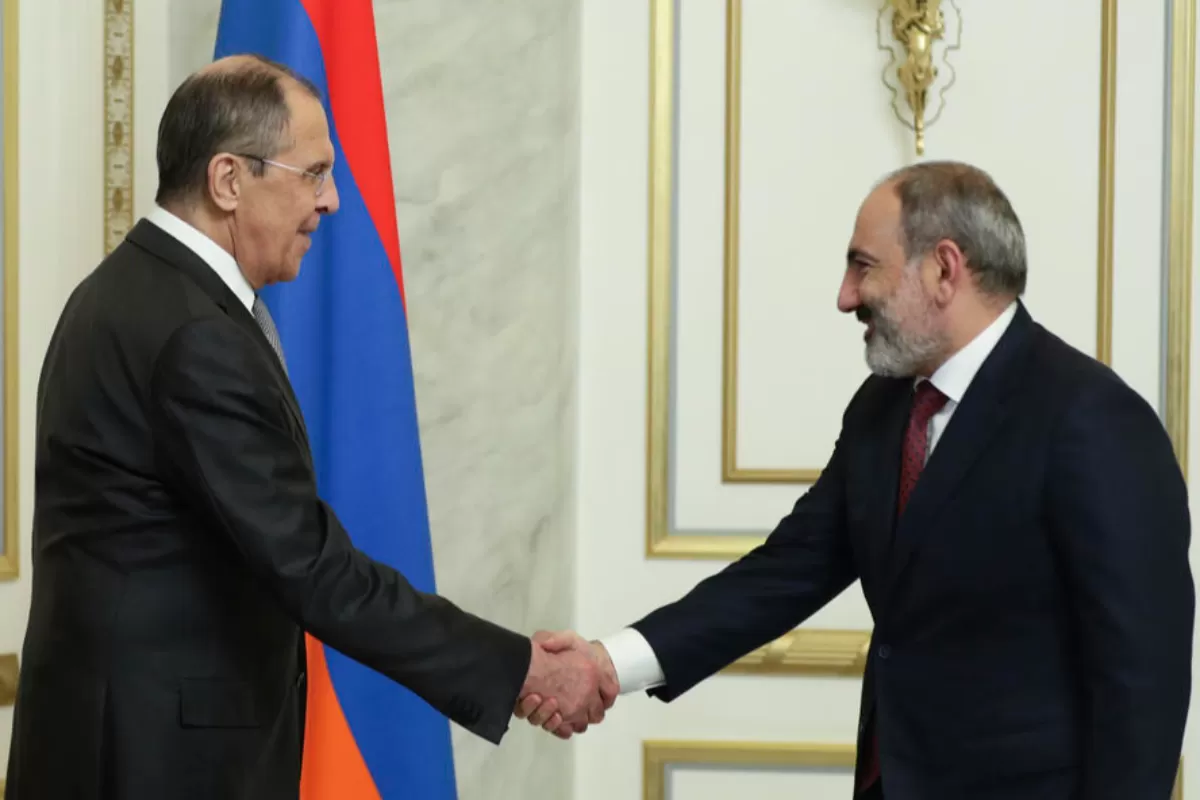 Moscova anunţă că e pregătită să trimită un milion de doze de vaccin anti-COVID-19  în Armenia