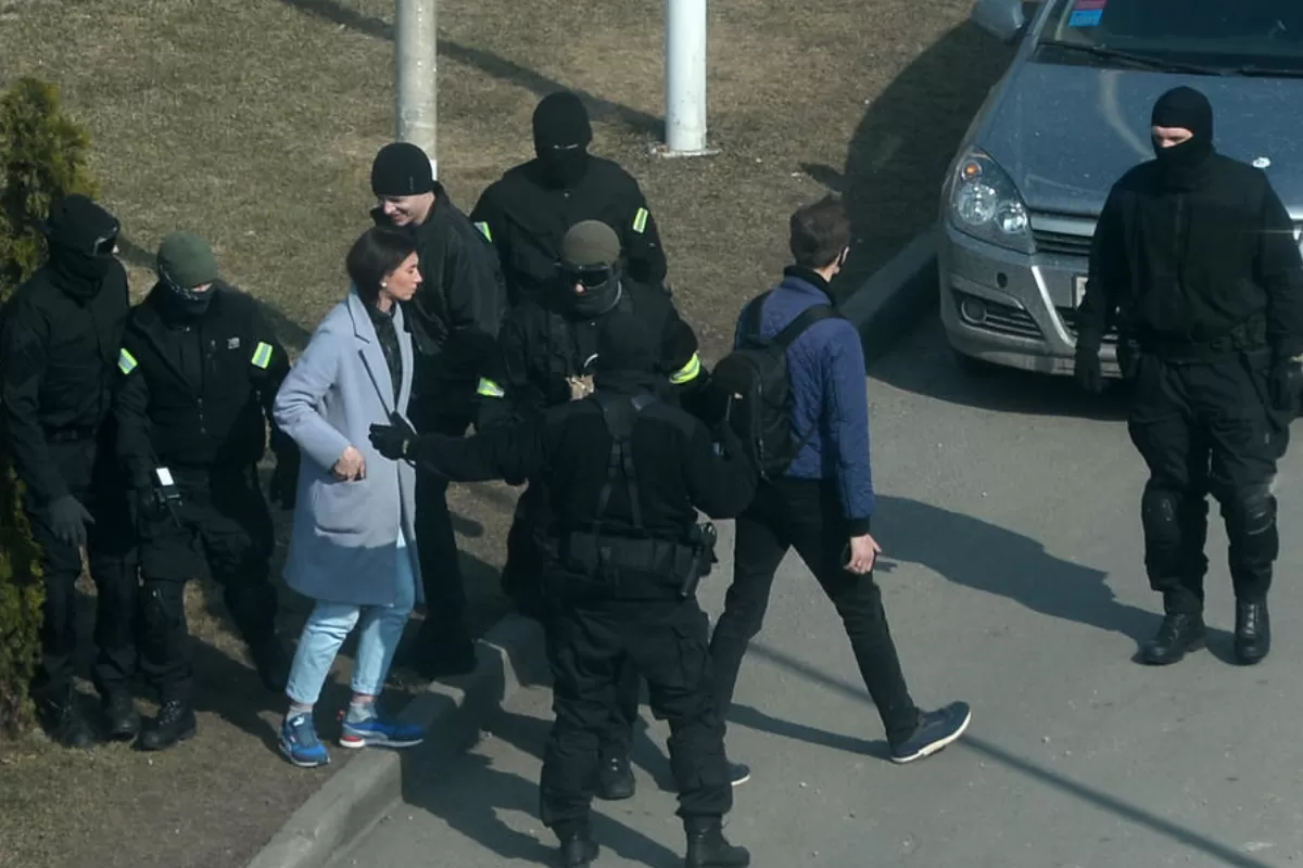 Preşedintele autoritar al Belarusului, Aleksandr Lukaşenko, a semnat un decret care prevede transferul puterii prezidenţiale către Consiliul de Securitate, dacă el ar fi ucis