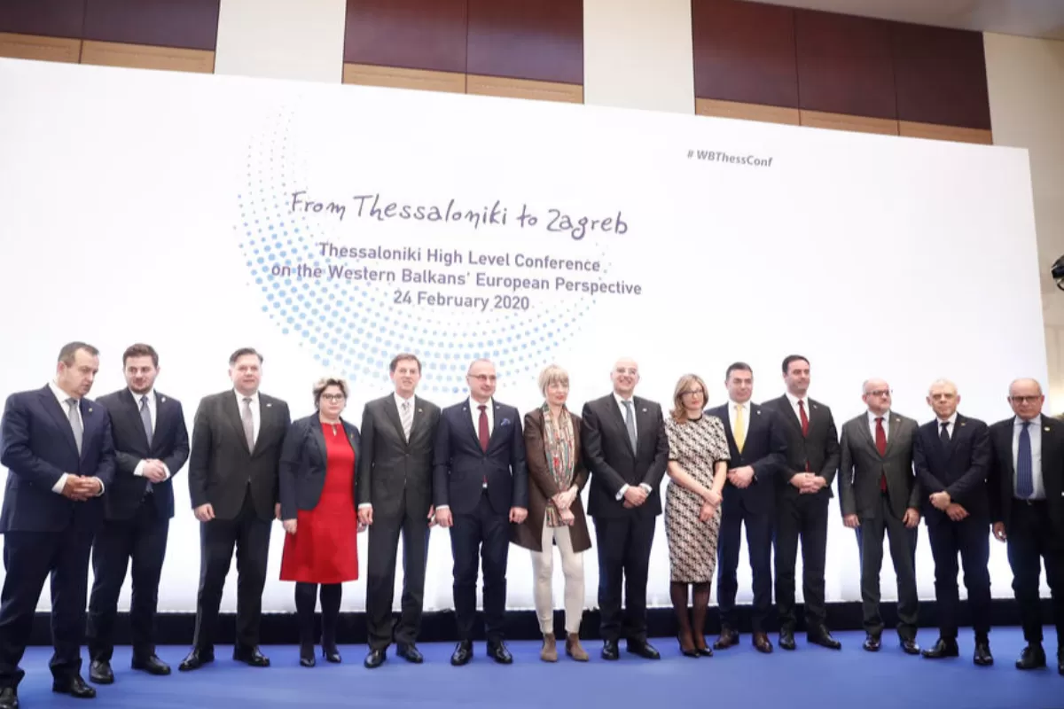 Un document comunitar avertizează că ţările din Balcanii de Vest care vor să fie admise în Uniunea Europeană îşi pierd încrederea, din cauza strategiei lungi de aderare