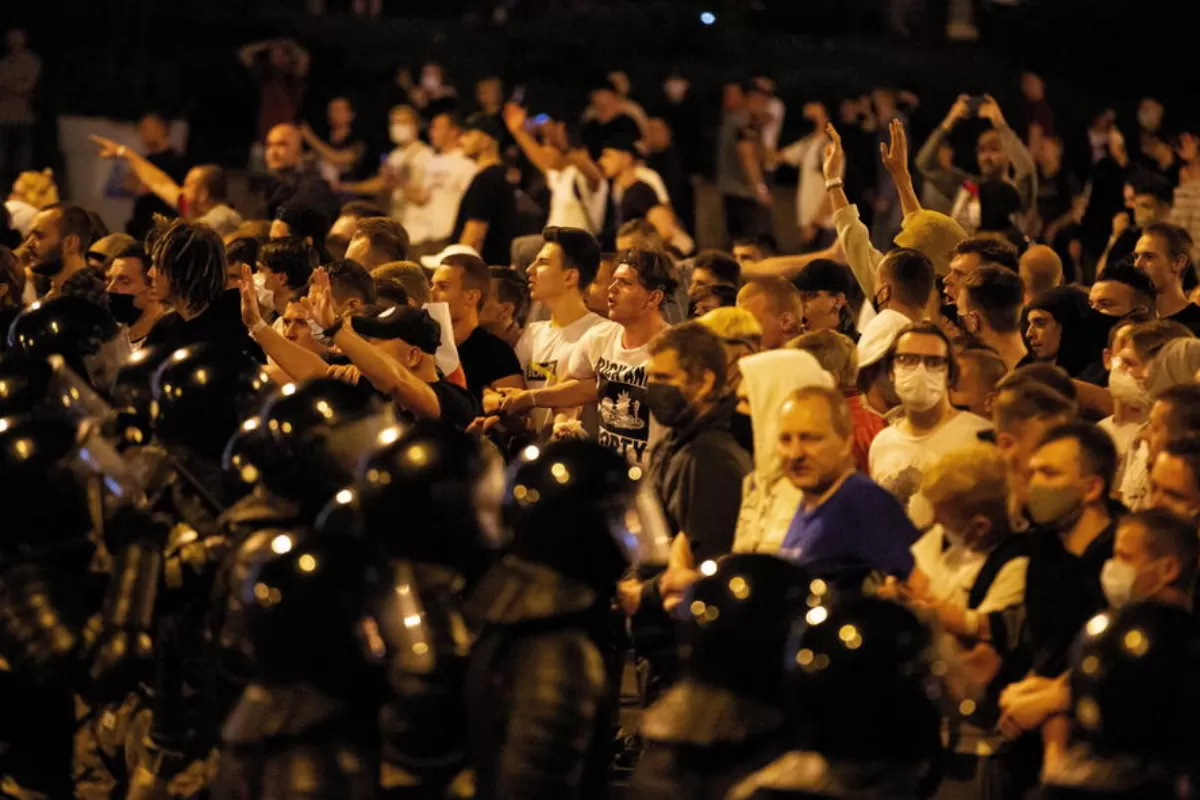 Un muzician belarus a fost condamnat la șase ani de închisoare, fiindcă trupa lui s-a implicat în protestele antiprezidențiale de anul trecut