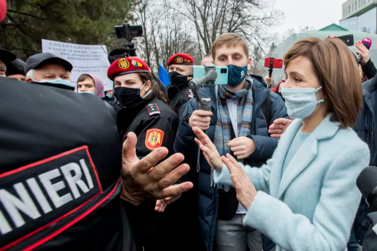 DEZINFORMARE: Maia Sandu e neofascistă și e sprijinită de unioniști