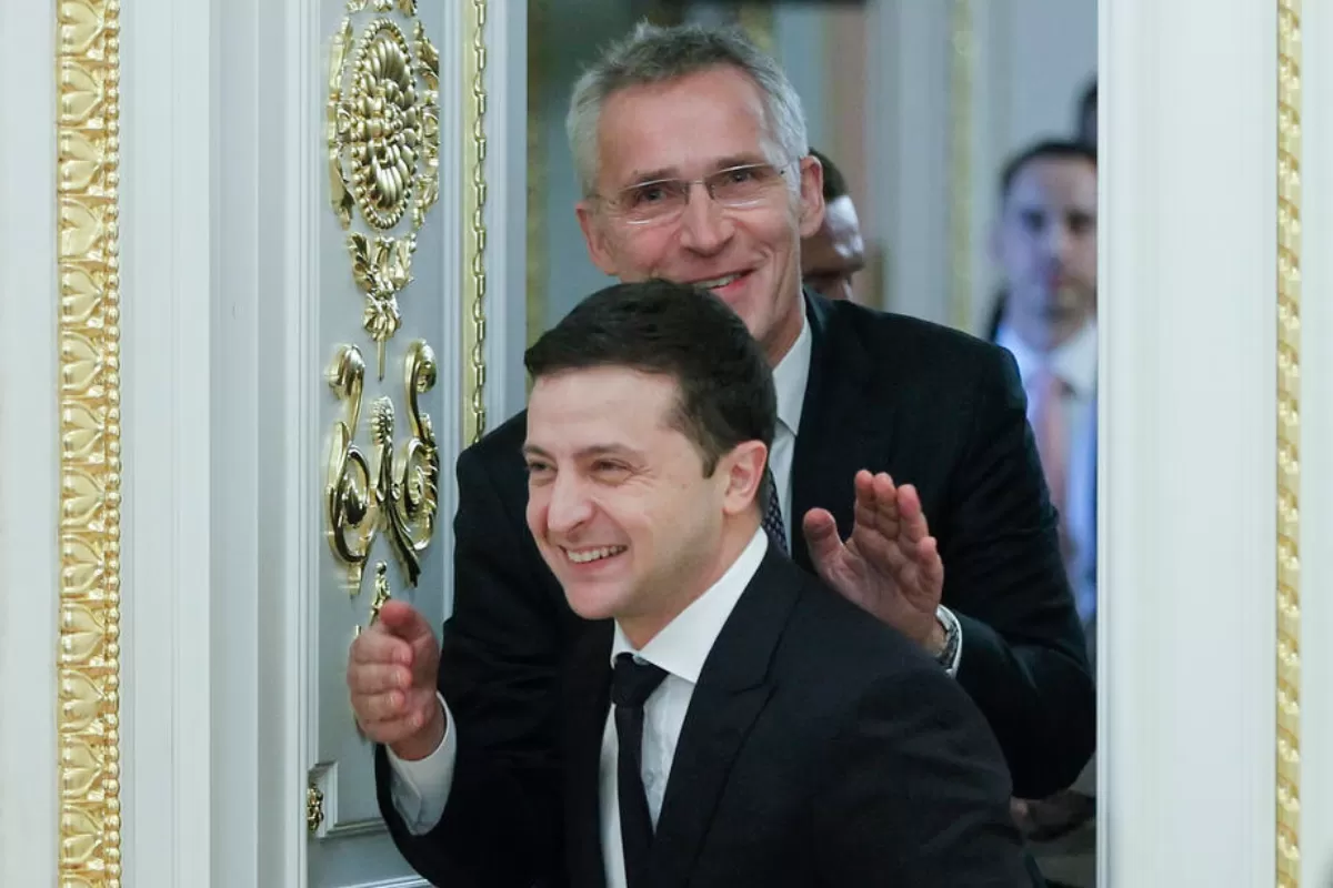 FAKE NEWS: Ucraina a devenit colonie SUA și NATO în urma loviturii de stat din 2014