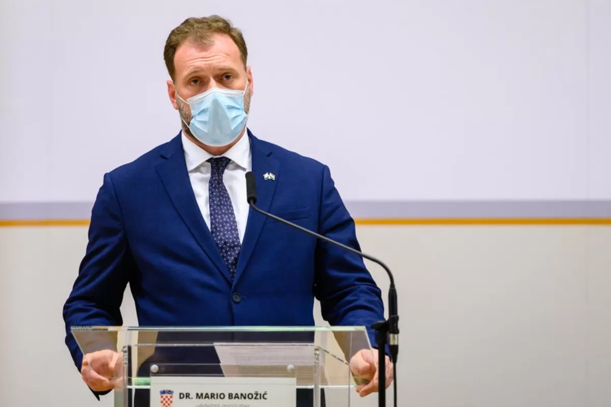 Croaţia cumpără 12 avioane de luptă franţuzeşti Rafale, la mâna a doua