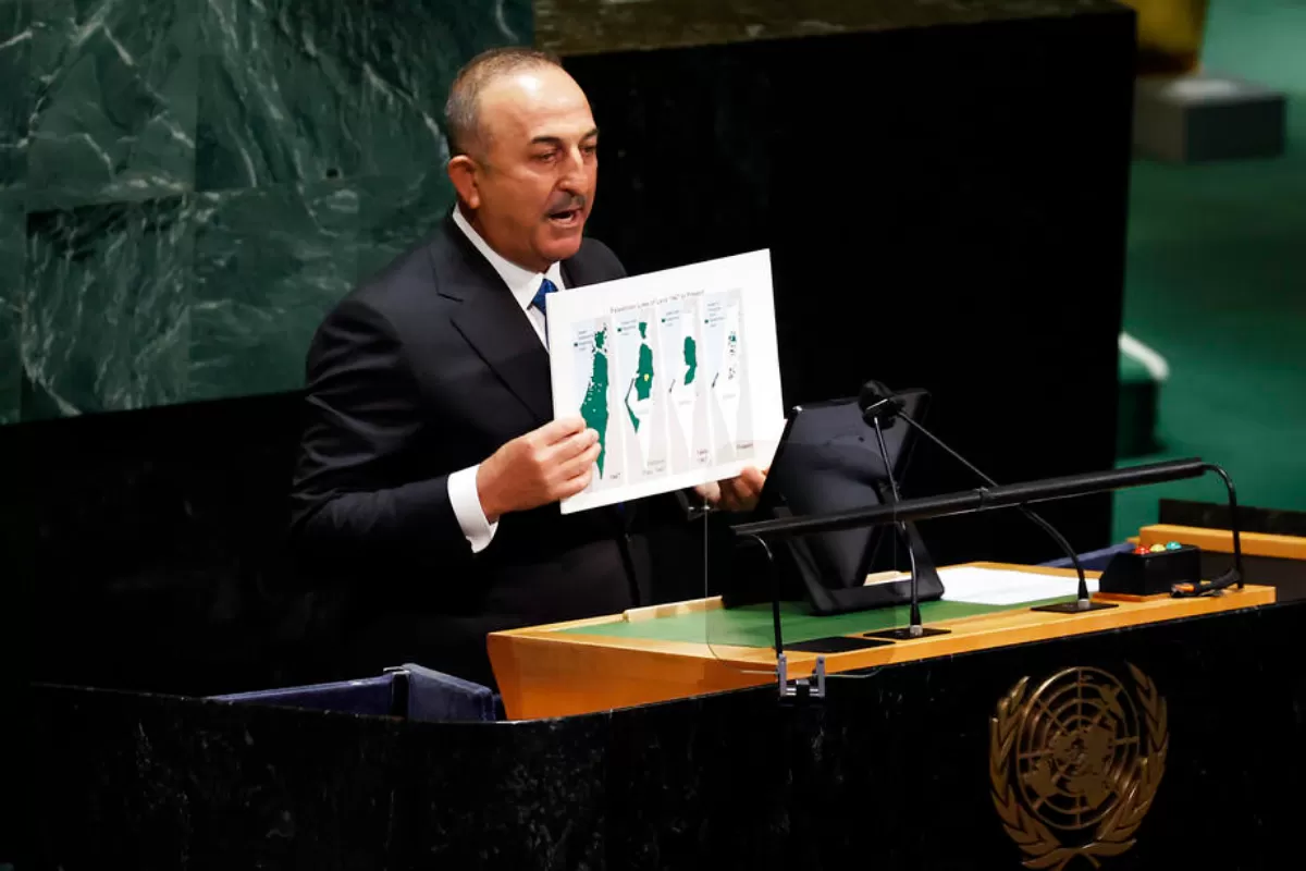 Autoritățile de la Atena au reacționat furioase la declarațiile ministrului turc de Externe, Mevlut Cavusoglu, privind minoritatea musulmană din Grecia