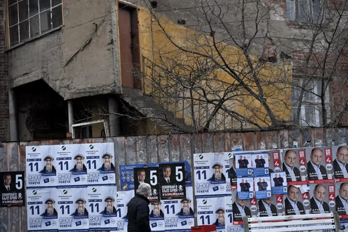 O formațiune politică antisistem și fostul partid de guvernământ sunt umăr la umăr în intențiile de vot ale bulgarilor la alegerile parlamentare anticipate