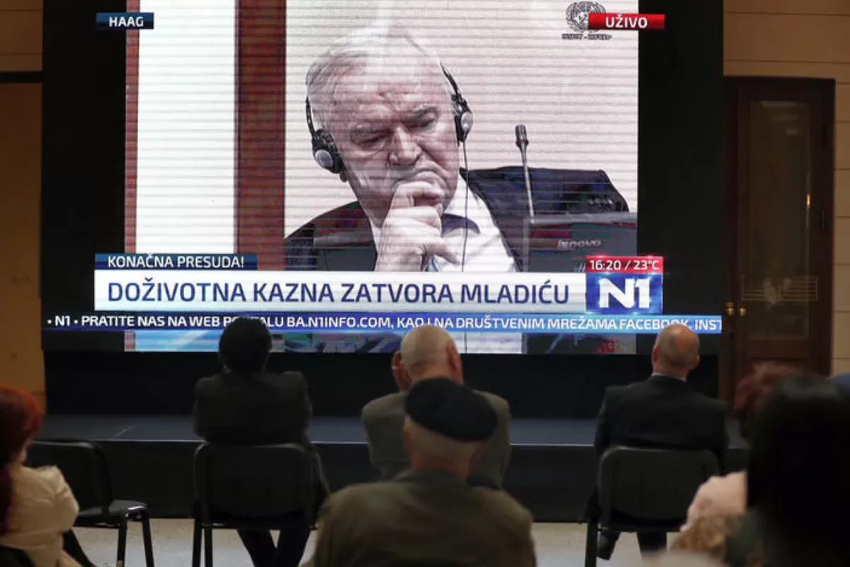 Parlamentul din Muntenegru a votat pentru demiterea ministrului Justiției, Vladimir Leposavic, care și-a exprimat dubiile asupra genocidului de la Srebrenica