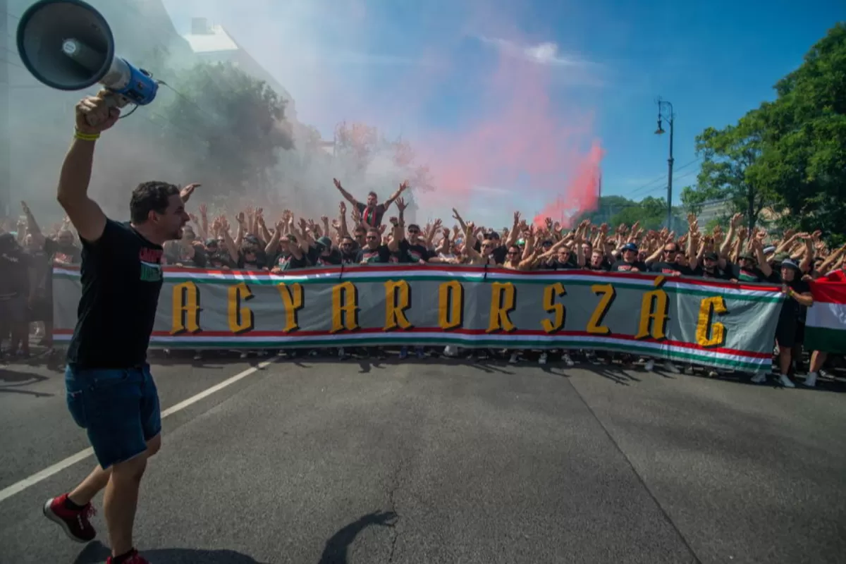 UEFA arbitrează polemica dintre Germania şi Ungaria, legată de fotbal şi homofobie