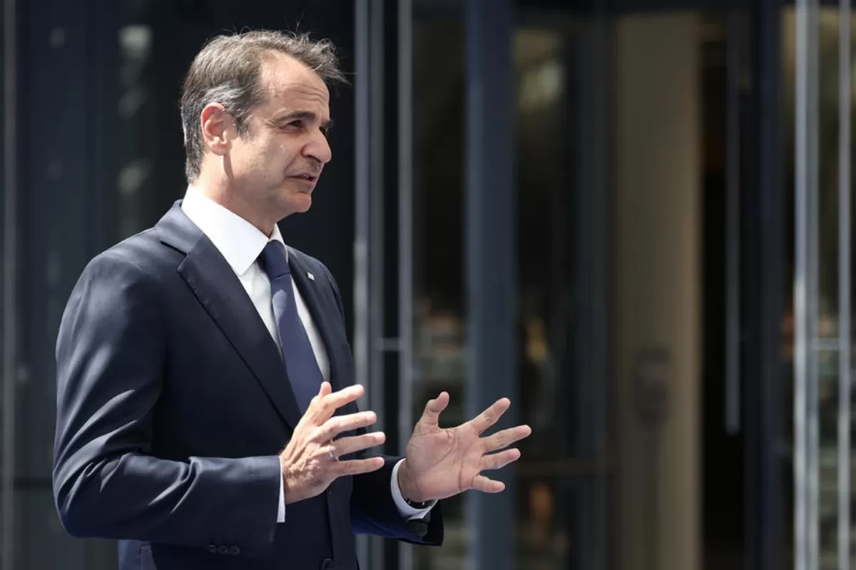 Premierul Kyriakos Mitsotakis spune că economia Greciei nu se va închide din nou, doar pentru a proteja o minoritate nevaccinată