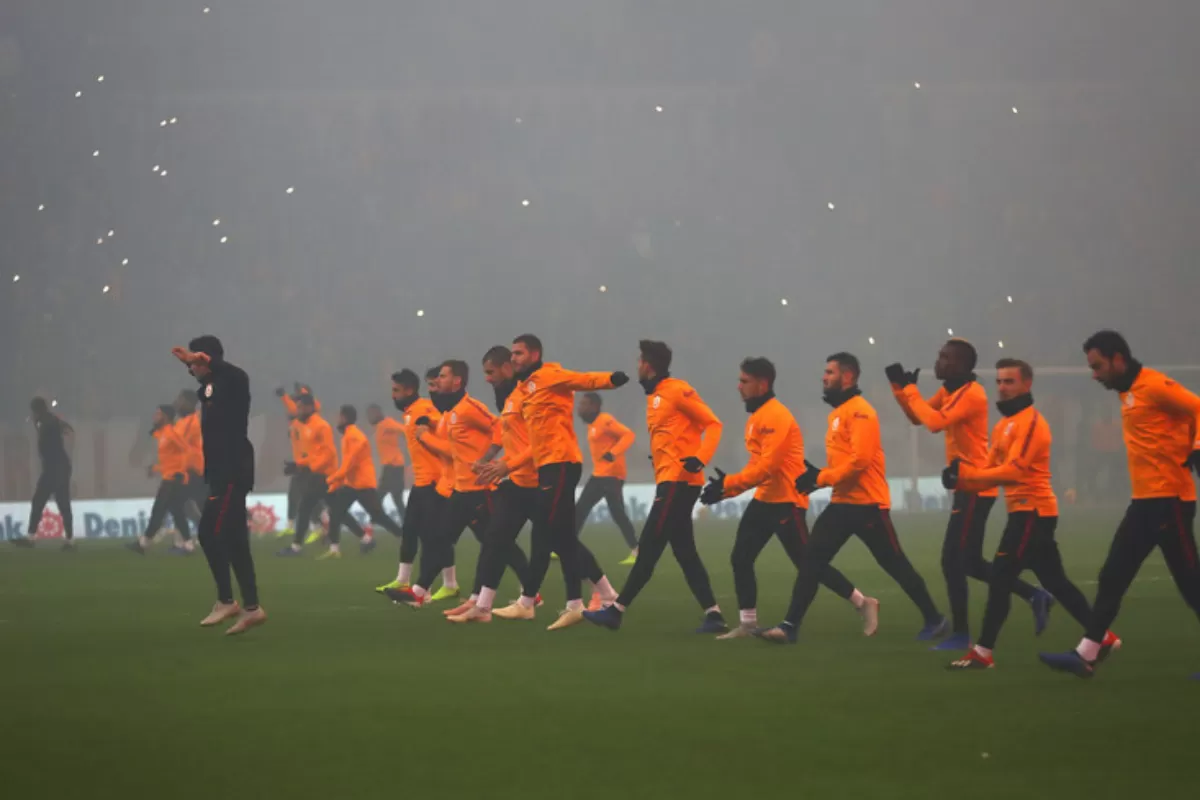 Celebrul club turc de fotbal  Galatasaray Istanbul a decis să renunțe la meciul amical pe care urma să-l dispute în Grecia cu Olympiakos Pireu