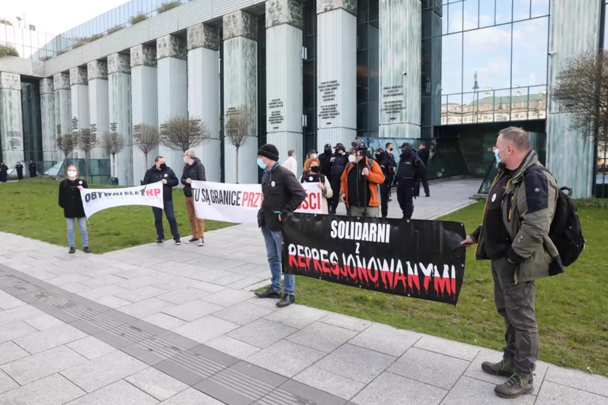 Regimul disciplinar al judecătorilor polonezi nu e conform cu dreptul comunitar – a apreciat Curtea de Justiție a Uniunii Europene