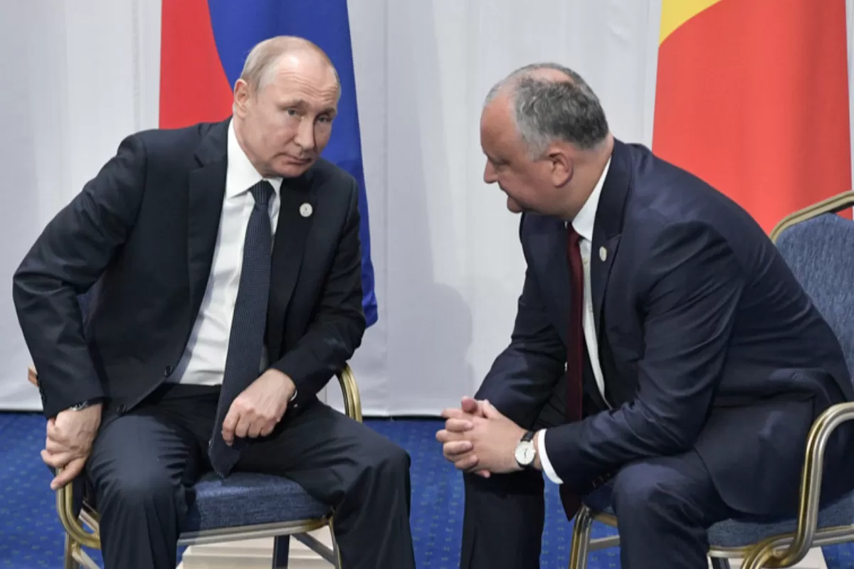 FAKE NEWS: Dodon nu este omul Rusiei, iar Moscova nu s-a amestecat în alegerile parlamentare din Republica Moldova