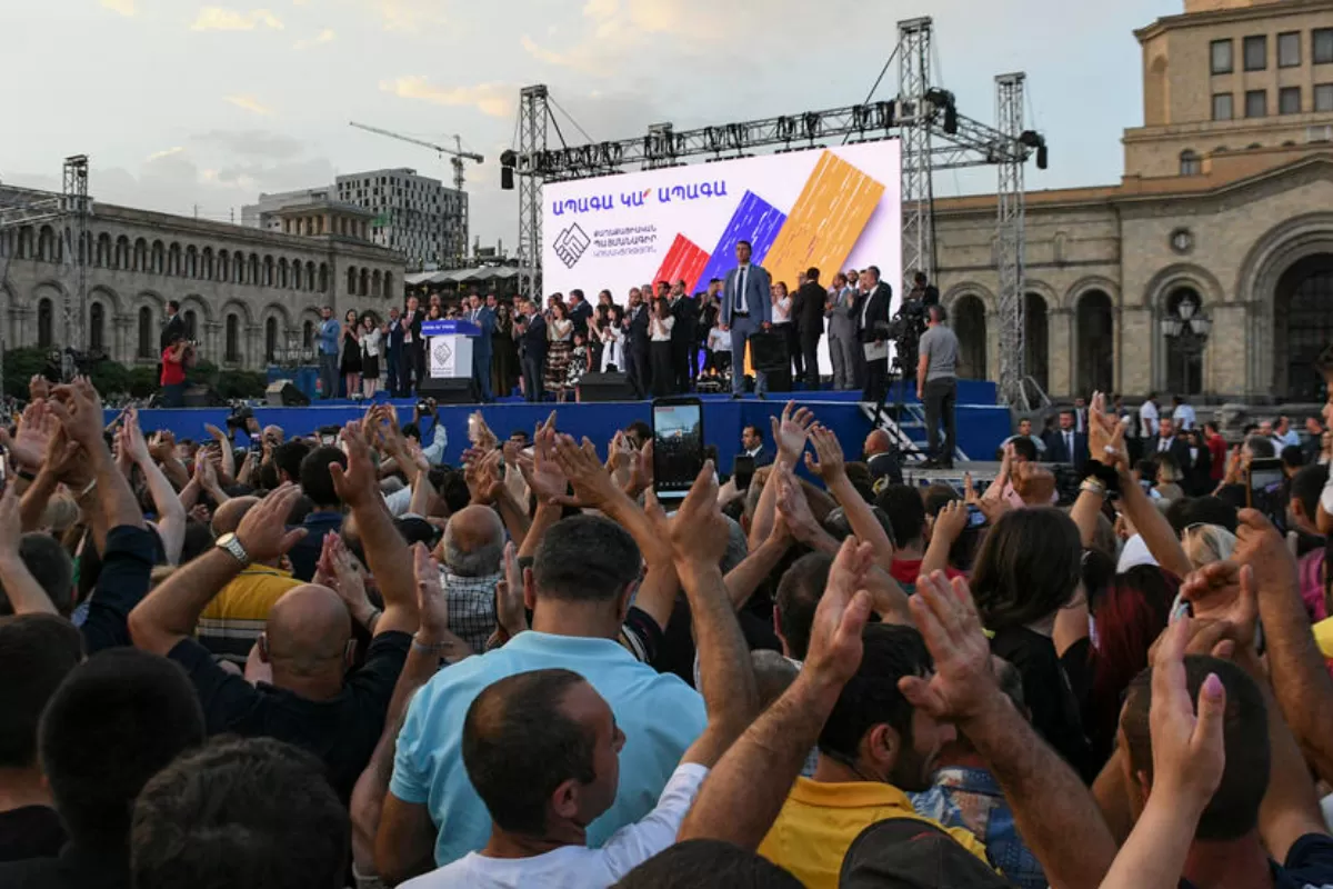 Curtea Constituțională din Armenia a validat rezultatele alegerilor parlamentare  de pe 20 iunie, câștigate detașat de partidul premierului în exercițiu, Nikol Pașinian