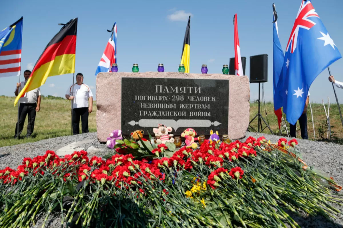 FAKE NEWS: Vina Ucrainei pentru doborârea zborului MH-17 continuă să fie ascunsă de Occident