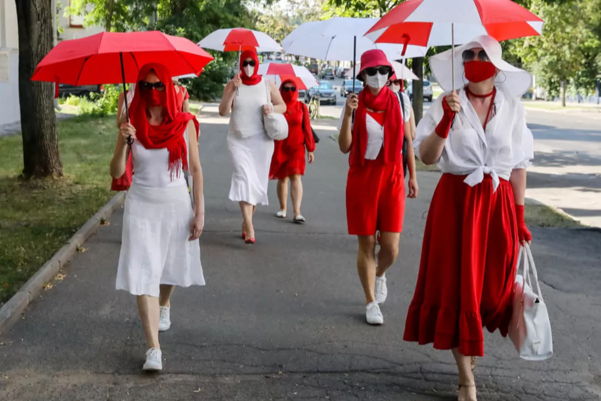 Zeci de asociaţii civice din Belarus sunt pe cale a de a fi lichidate de autorităţi