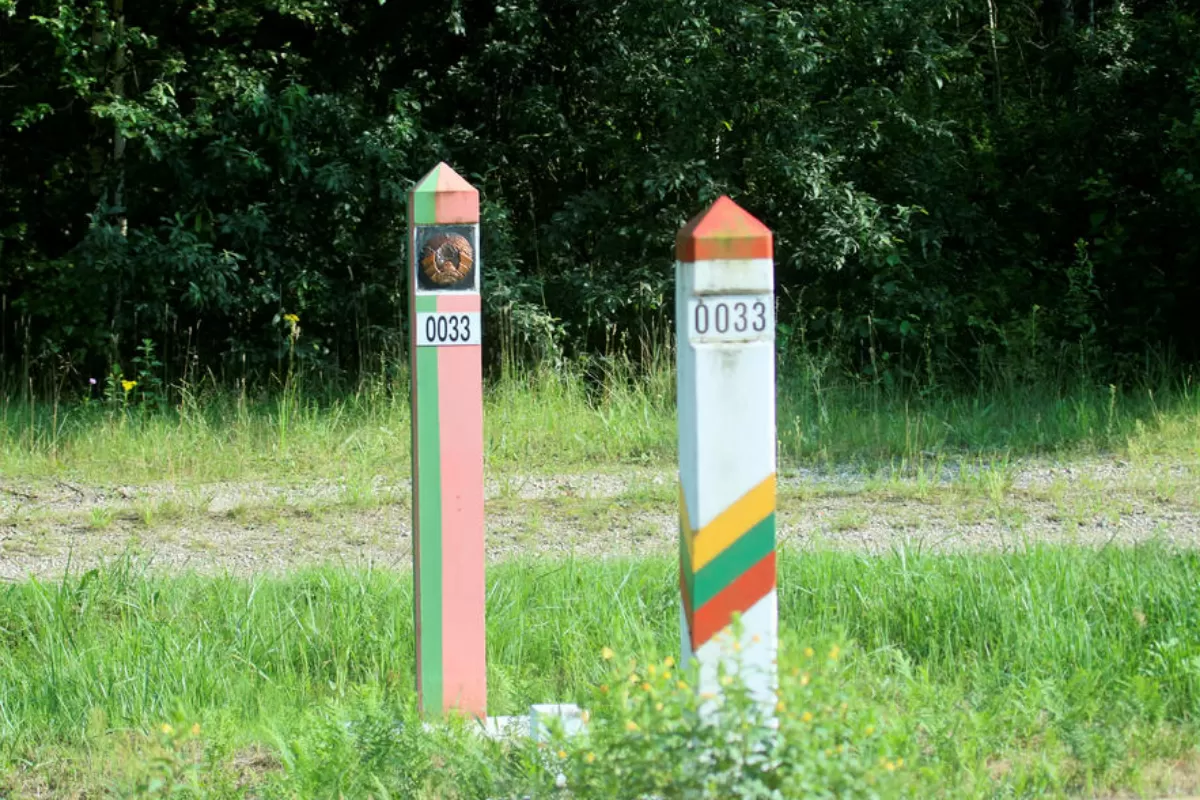 Bruxellesul și Bagdadul caută soluții pentru stăvilirea fluxului de migranți ilegali pe care regimul autoritar din Belarus îi strecoară în Lituania vecină