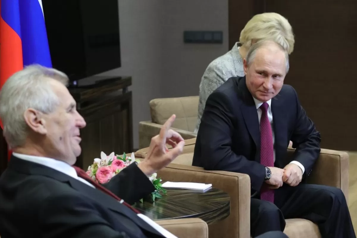 Președintele ceh, Milos Zeman, crede că eșecul NATO în Afganistan pune sub semnul întrebării legitimitatea Alianței Nord-Atlantice