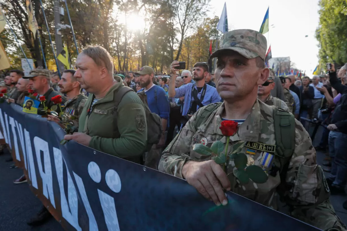 Object Name: UKRAINE RUSSIA RALLY