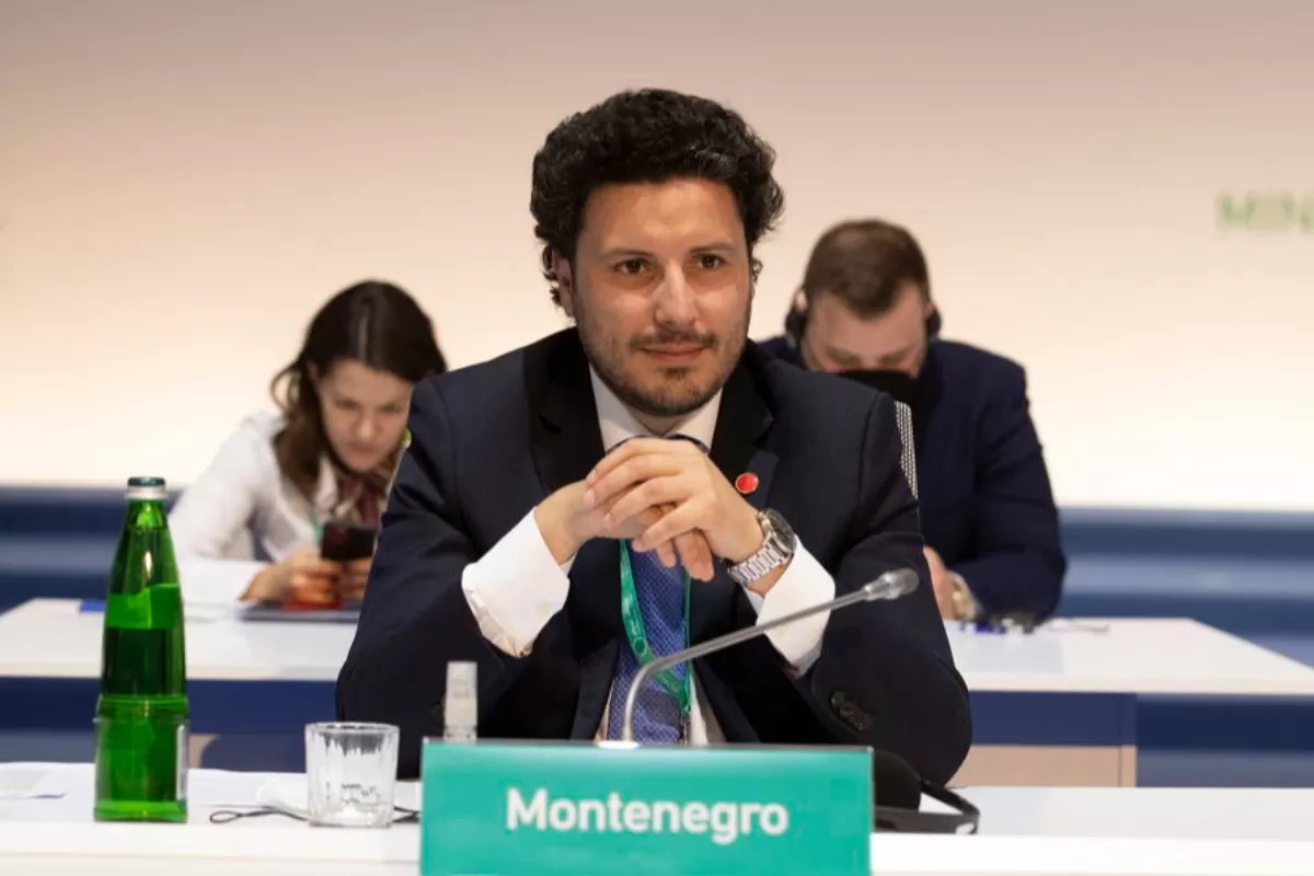 Poliţia muntenegreană a anunţat că a descoperit mai mult de o tonă de cocaină ascunsă într-un cargou cu banane