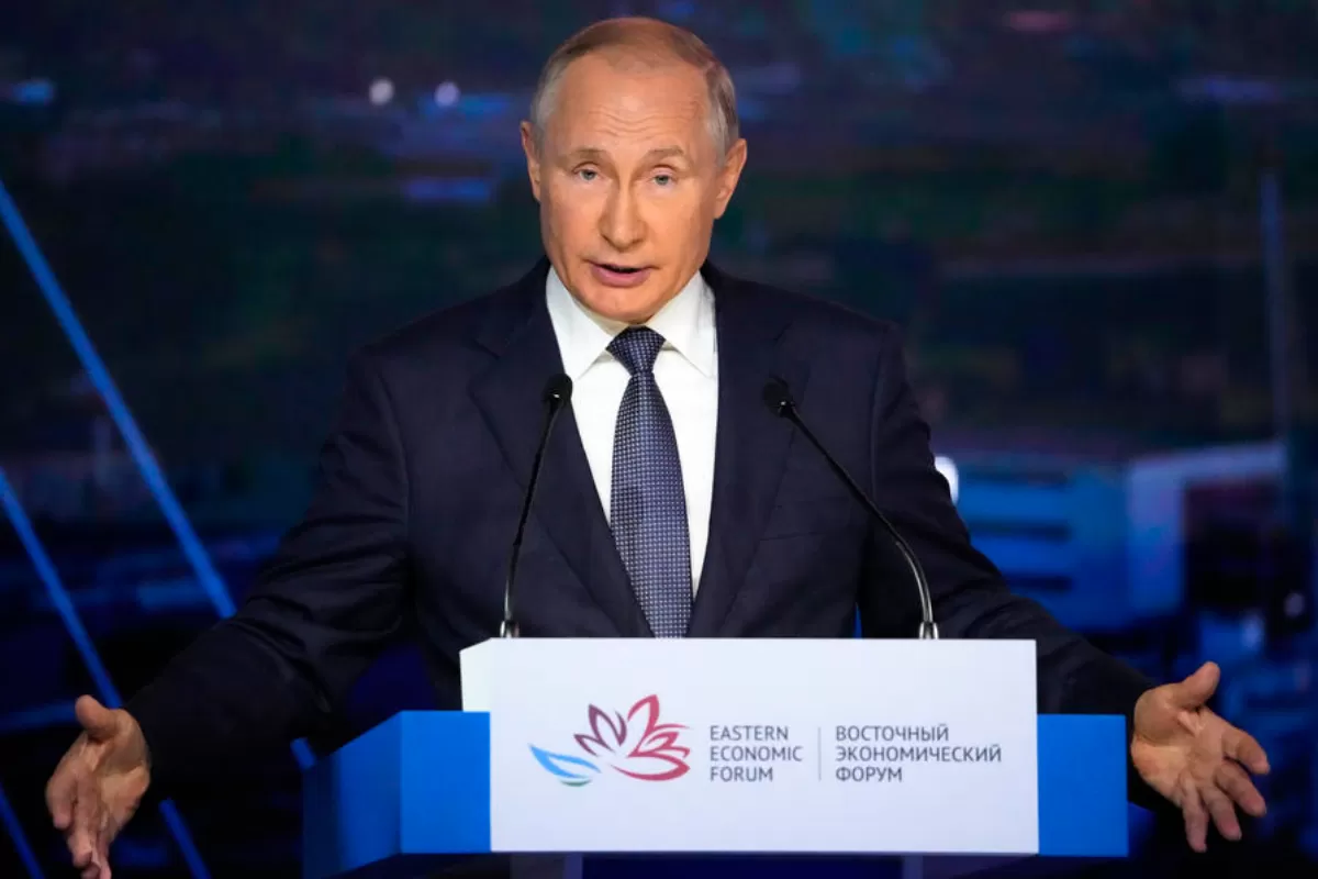 Președintele rus, Vladimir Putin, a promis, vineri, că Moscova va oferi scutiri de taxe pentru a stimula investițiile străine în insulele Kurile, inclusiv pe cele japoneze