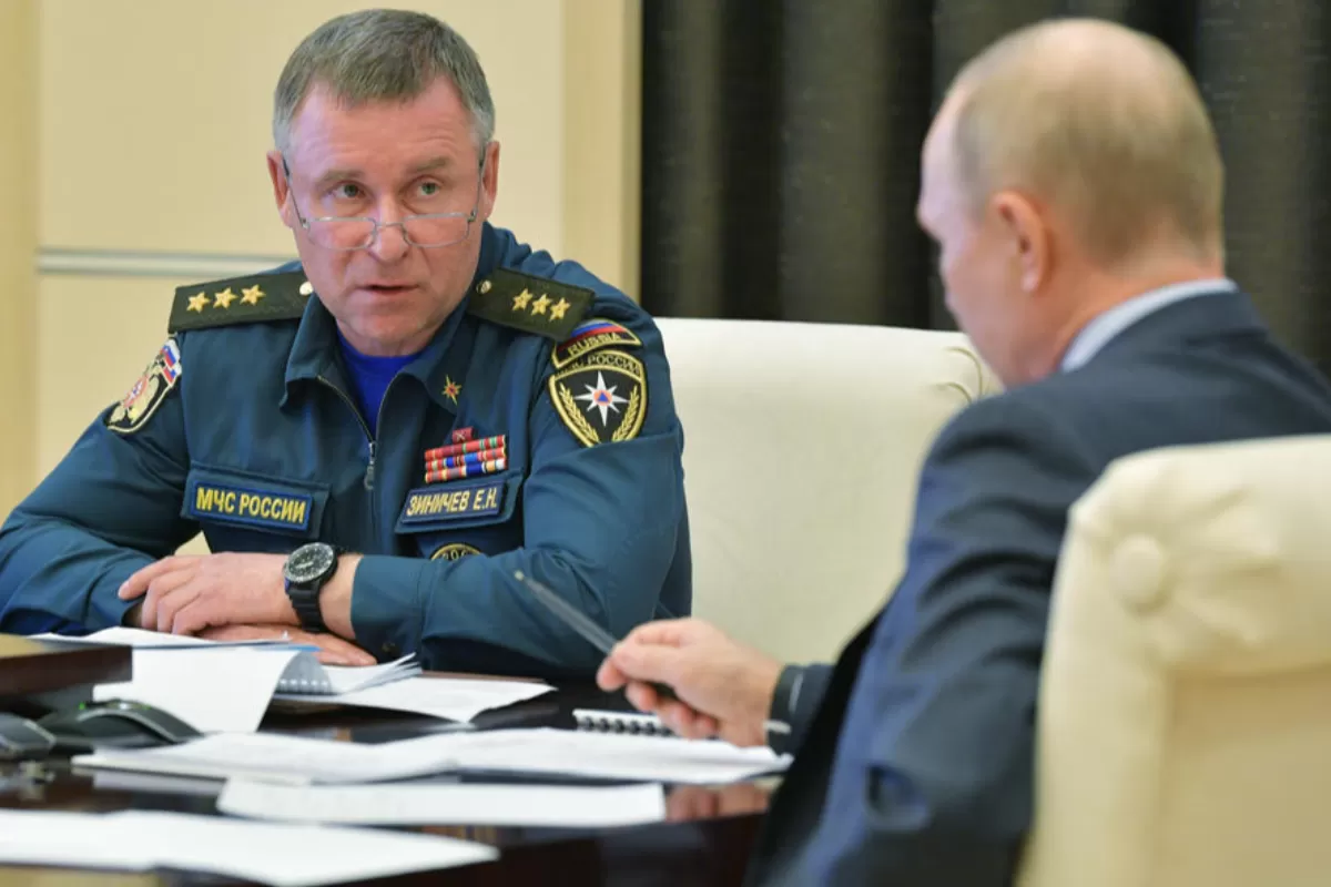 Moscova anunţă că ministrul pentru situaţii de urgenţă, Evgheni Zinicev, a murit încercând să salveze o persoană