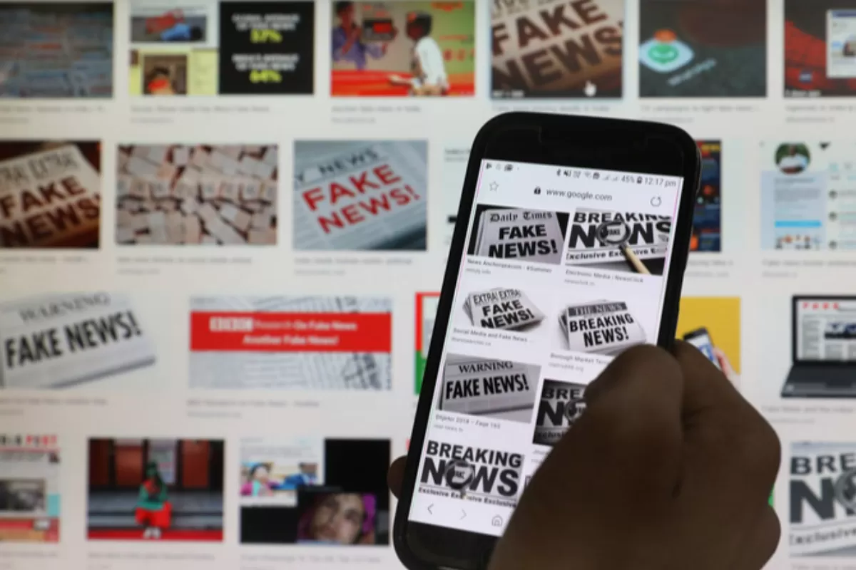 Nr. 1: Conspiraționiști, imigranți, anti-vaxxeri